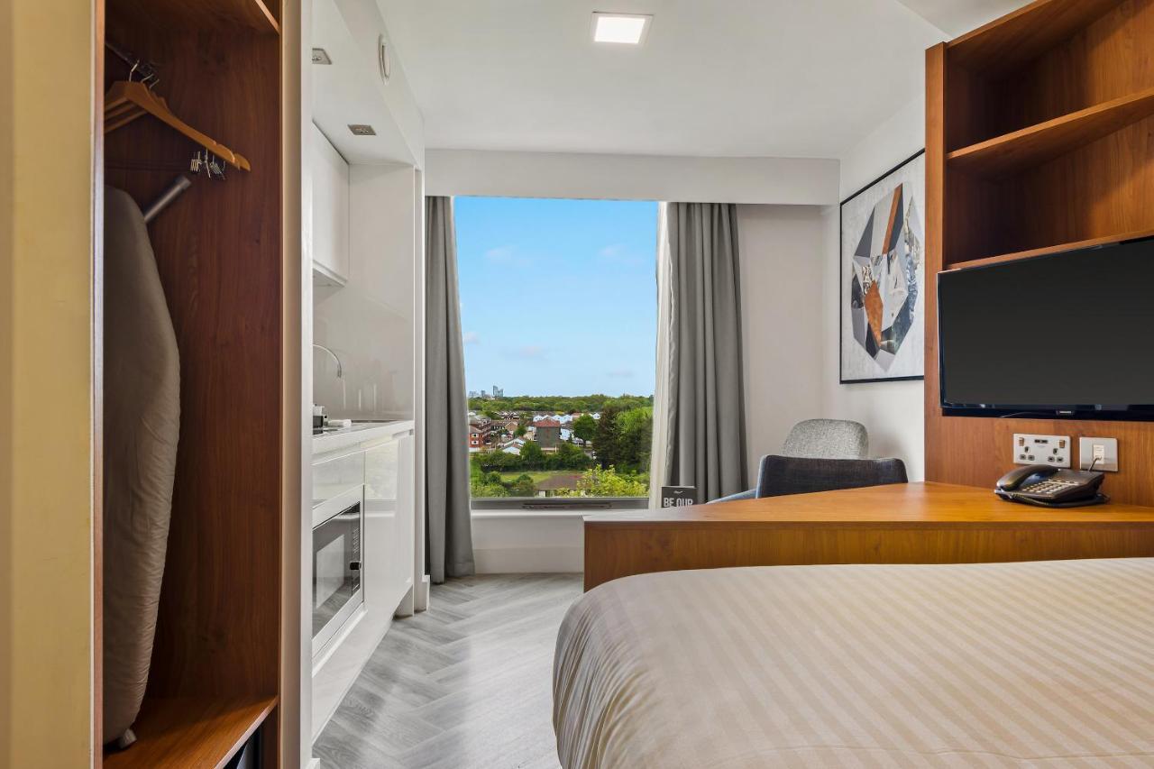 Roomzzz London Stratford Exterior foto